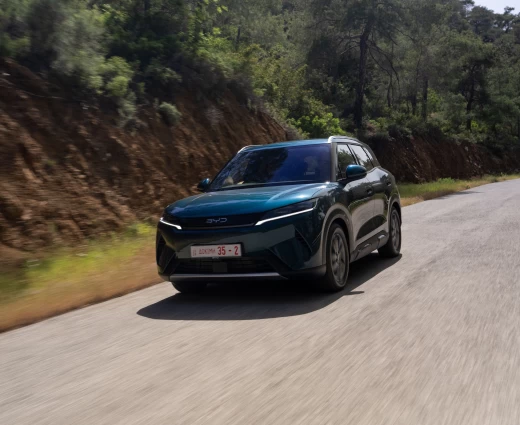 Οδηγήσαμε το νέο BYD ATTO 2 DM-i από τη Λευκωσία στο δάσος του Λυθροδόντα